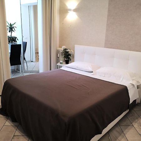 Tre R Eur Bed & Breakfast Rome Bagian luar foto
