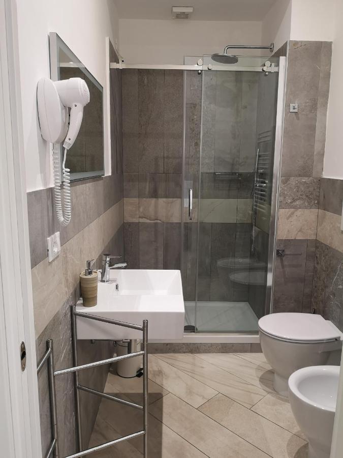 Tre R Eur Bed & Breakfast Rome Bagian luar foto